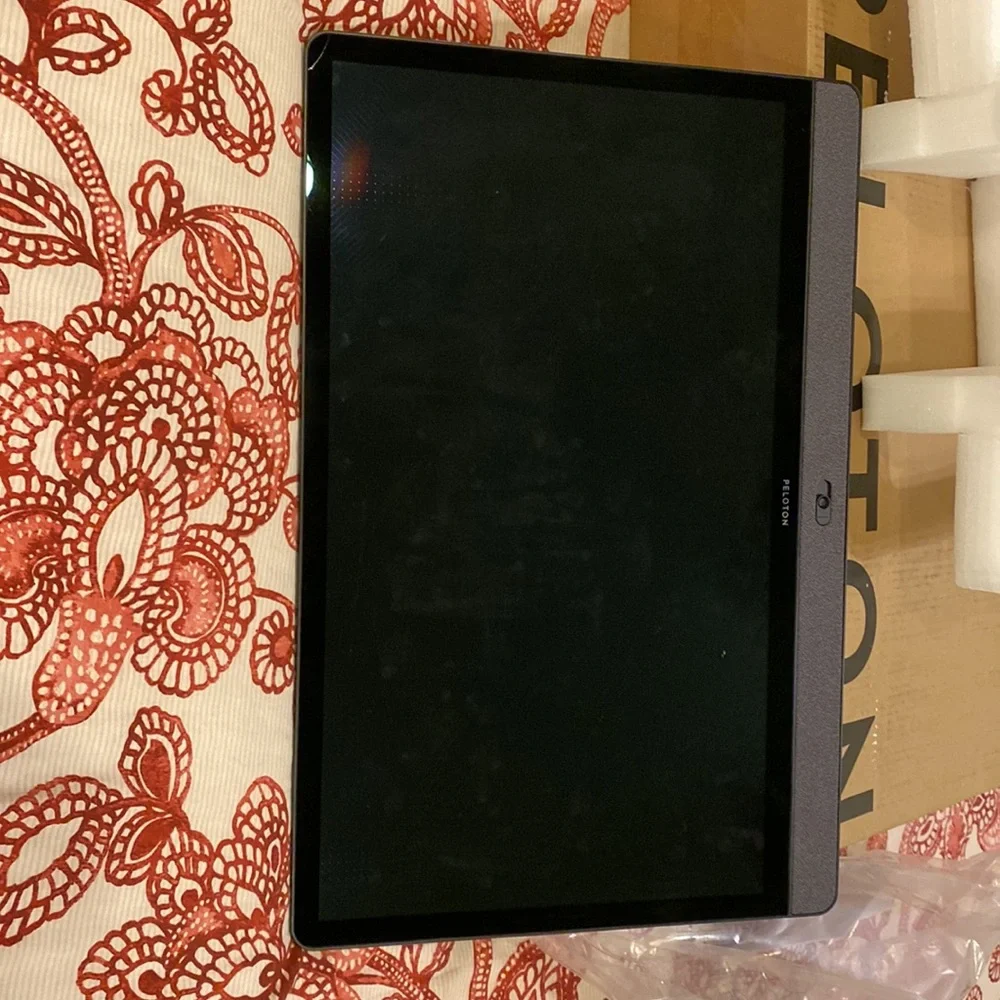 COPY - Peloton Gen 2 touchscreen tablet